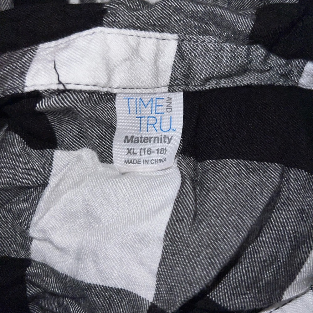 🌻3/$20!🌻 Time and True maternity shirt - Picture 6 of 9